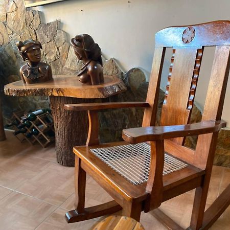 Stone Creek House Bed & Breakfast Romblon Luaran gambar