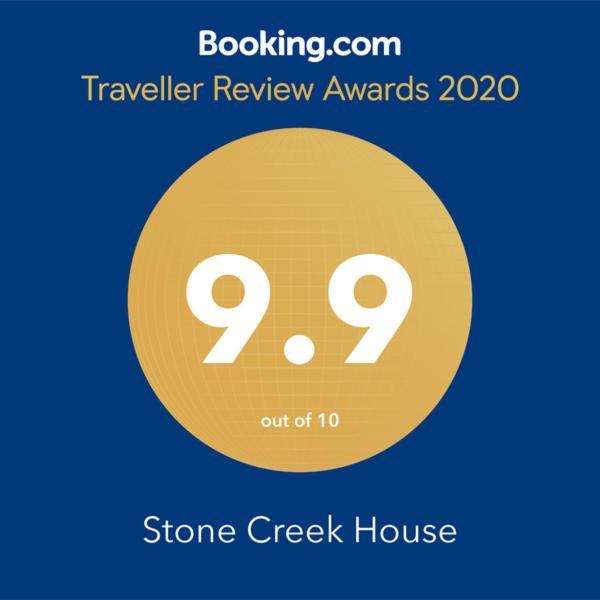 Stone Creek House Bed & Breakfast Romblon Luaran gambar