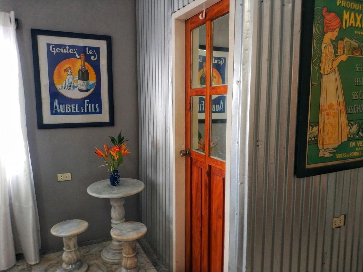Stone Creek House Bed & Breakfast Romblon Luaran gambar
