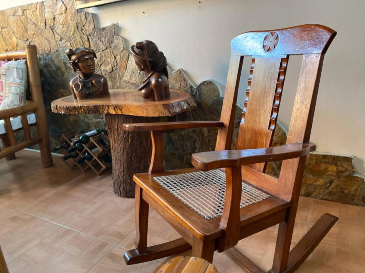 Stone Creek House Bed & Breakfast Romblon Luaran gambar